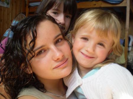 sarah evron and  son frre sofiane